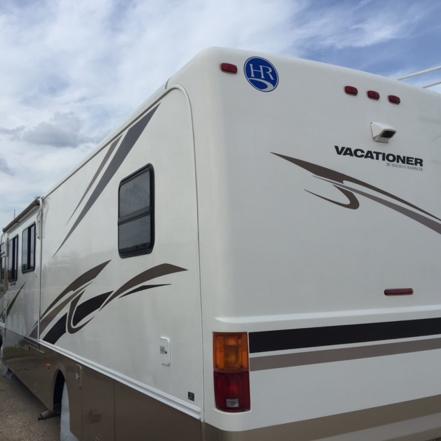 Getting The RV Buffed & Waxed – Hiring Stainless Detailing To Do It